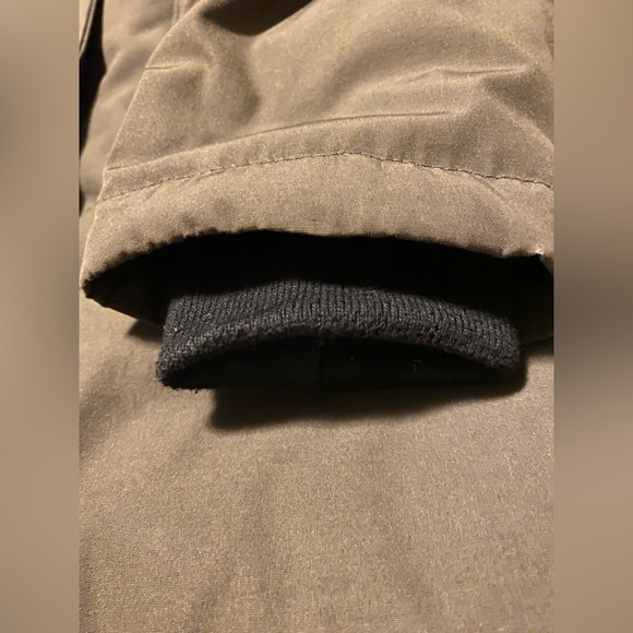 Vince Camuto womens Down
Hooded Duffle Coat Parka - Medium - army green - Picture 8 of 16